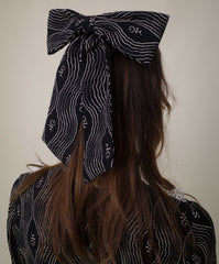Berry Crepe Bow Hair Clip - Anna Sui Online