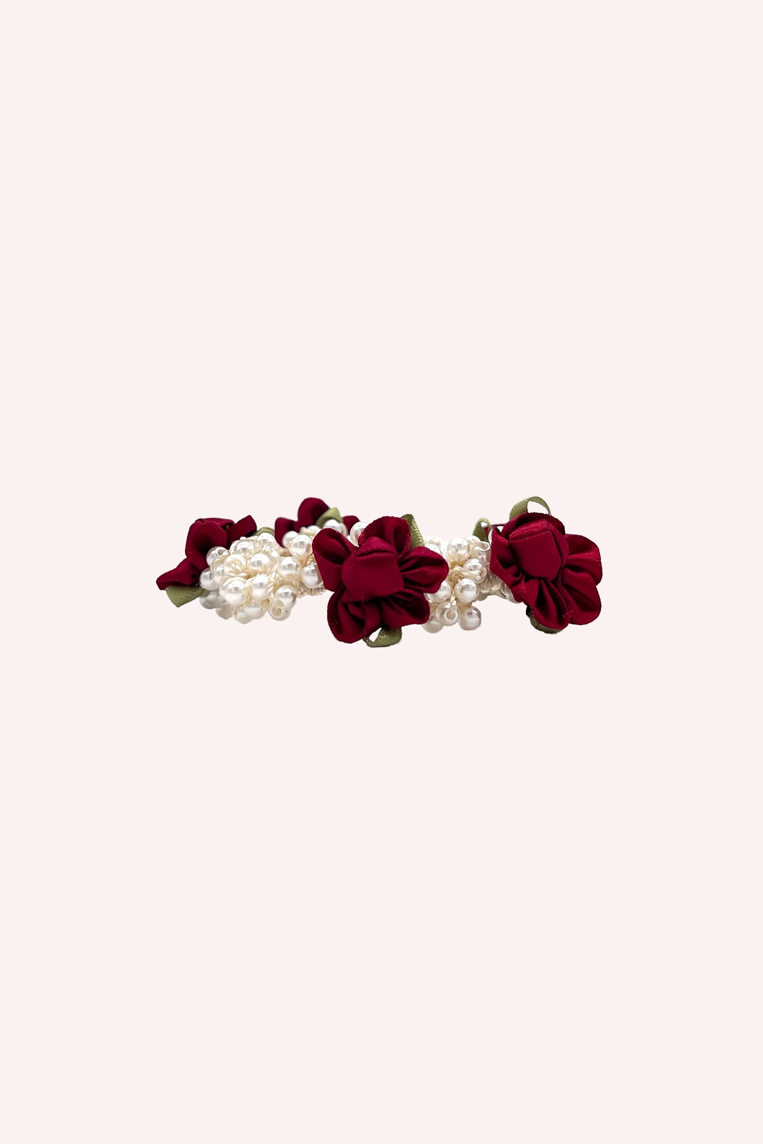 Roses and Pearls Scrunchie - Anna Sui Online