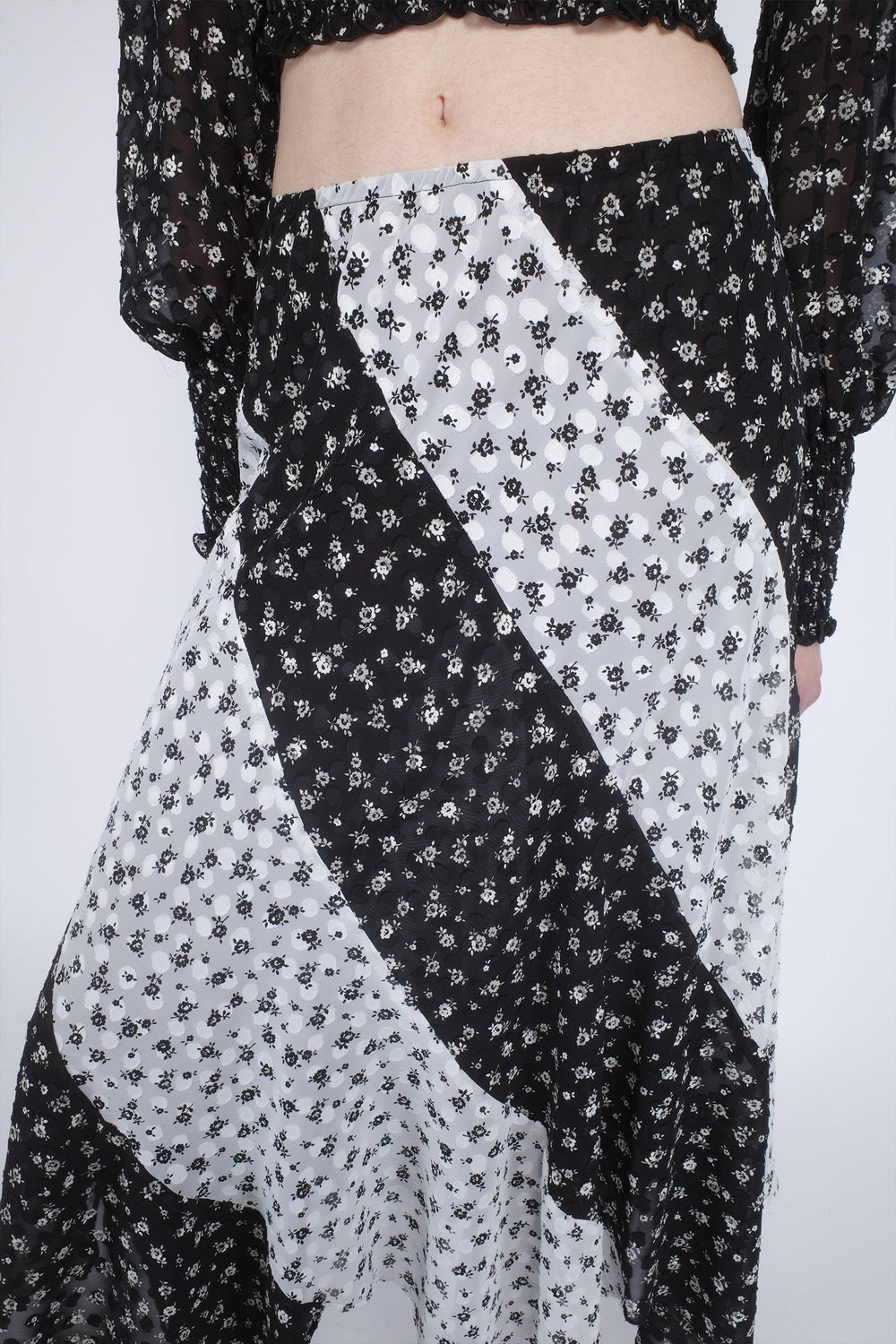 Ditsy Dot Chiffon Contrast Flowy Skirt - Anna Sui US
