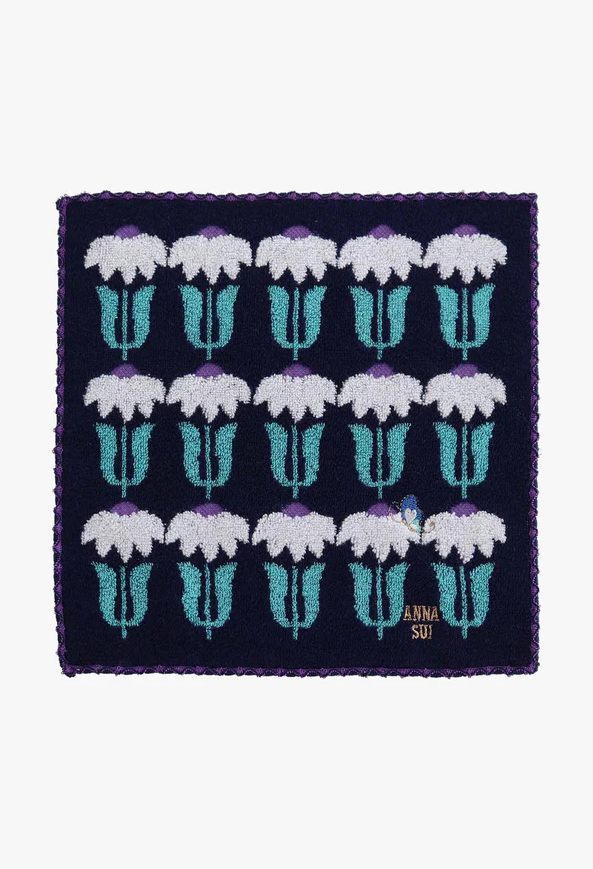 Upsy Daisy Washcloth - Anna Sui Online