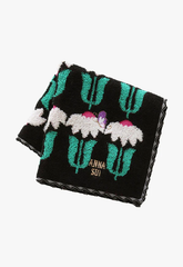 Upsy Daisy Washcloth - Anna Sui Online