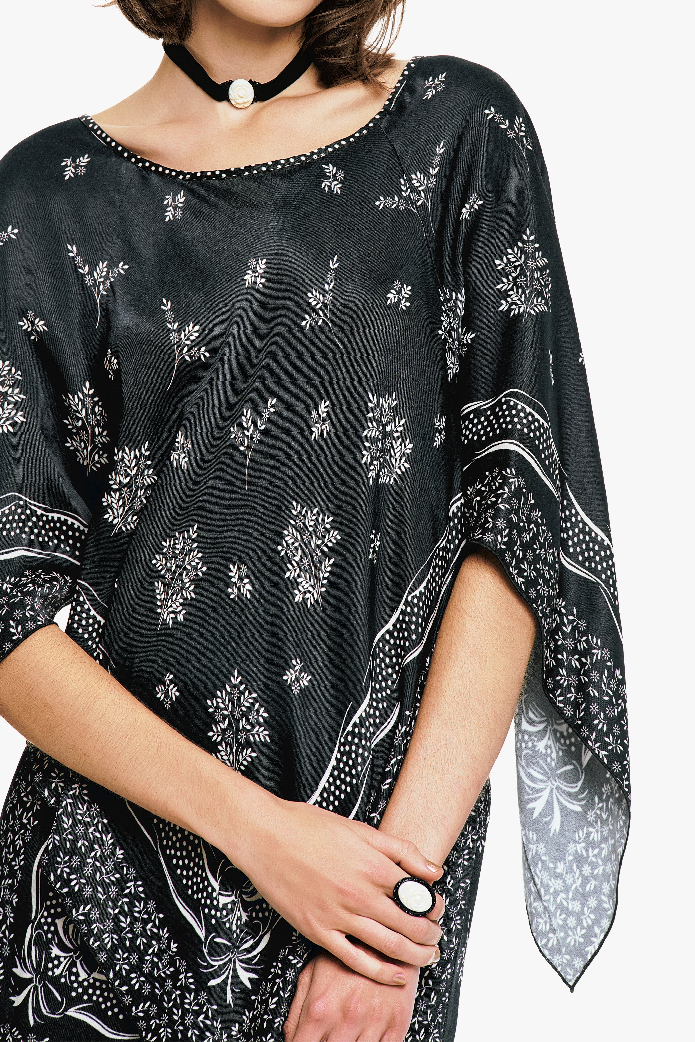 Ribbon Handkerchief Satin Print Poncho - Anna Sui US