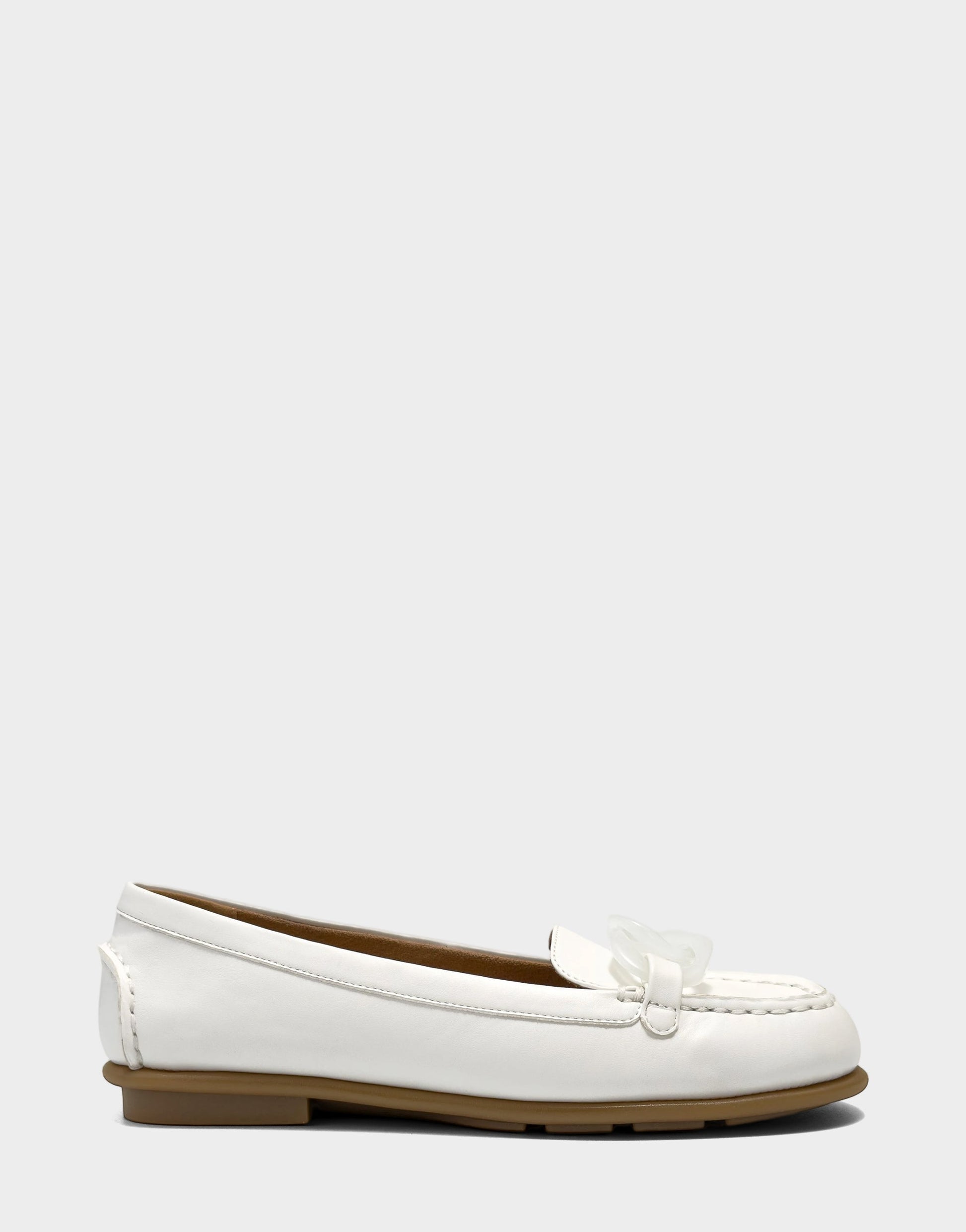 Aerosoles Casual Flat in Bright White