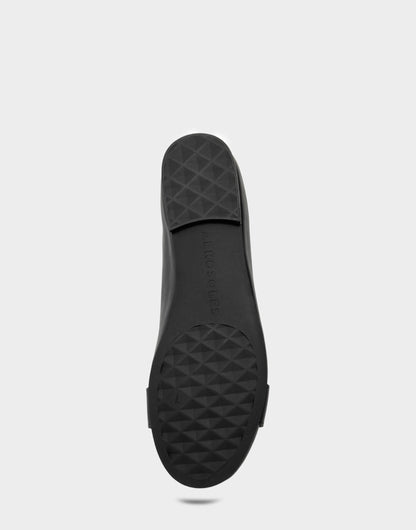 Aerosoles Casual Flat in Black