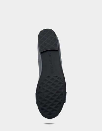 Aerosoles Casual Flat in Navy