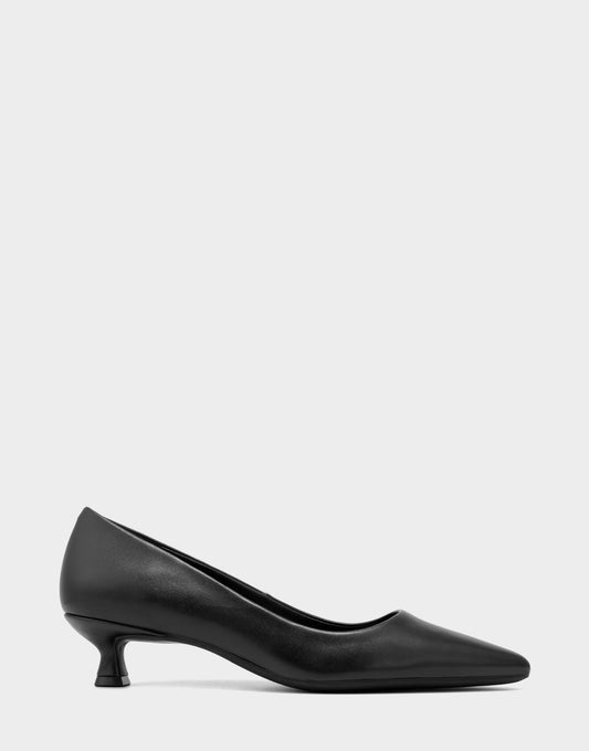 Aerosoles Kitten Heel in Black
