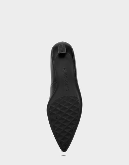 Aerosoles Kitten Heel in Black