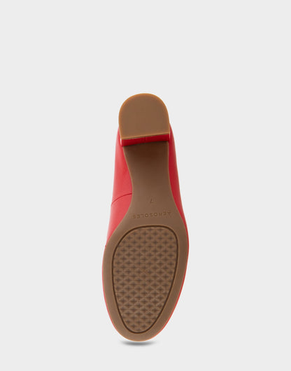 Aerosoles Mid Heel Pump in Racing Red