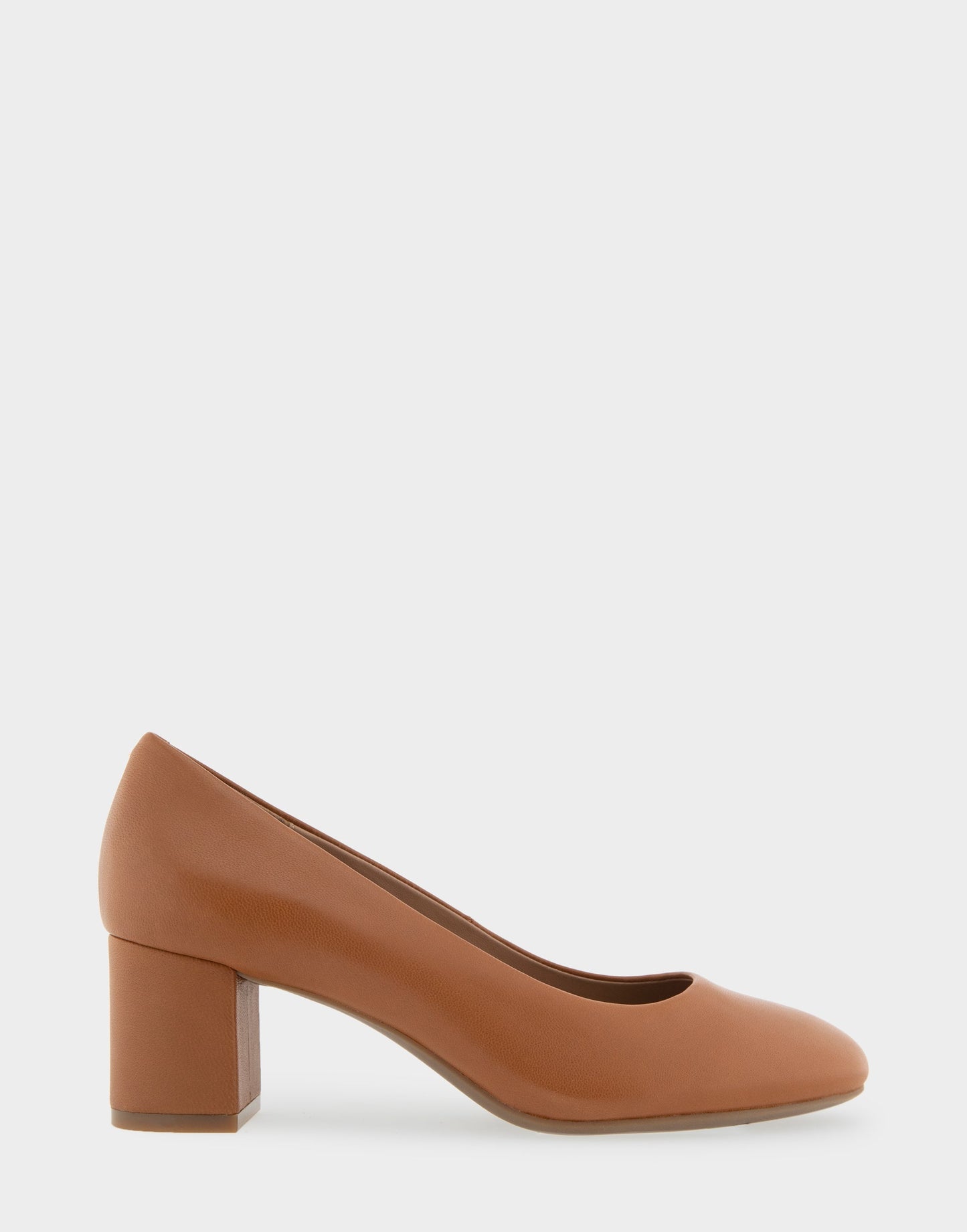 Aerosoles Mid Heel Pump in Tan