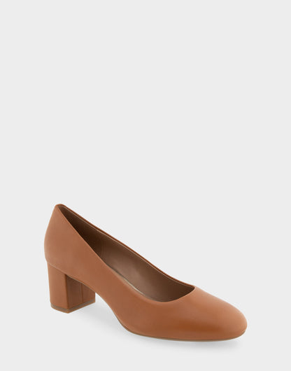 Aerosoles Mid Heel Pump in Tan