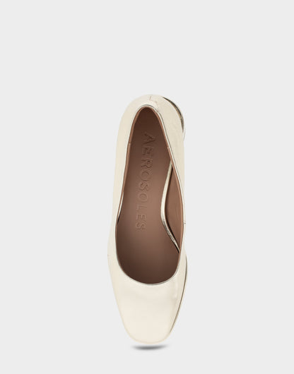 Aerosoles Mid Heel Pump in Gold