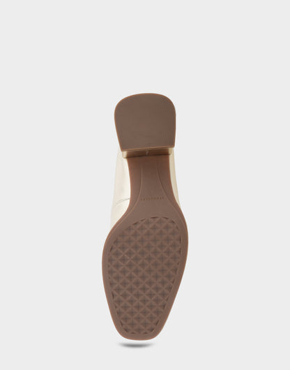 Aerosoles Mid Heel Pump in Gold