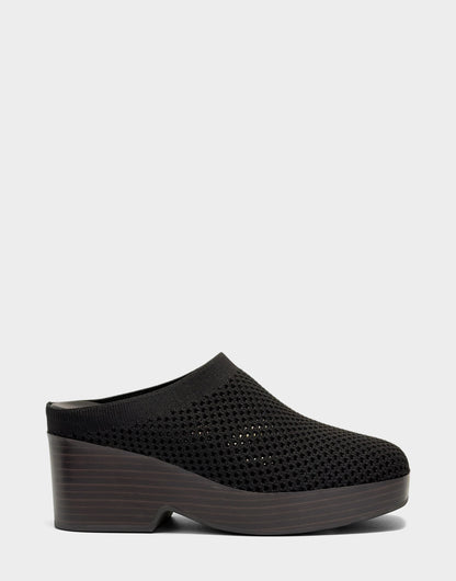 Aerosoles Mule in Black