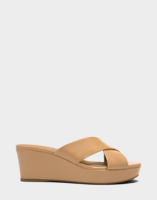 Aerosoles Wedge Sandal in Beige Bisque Patent