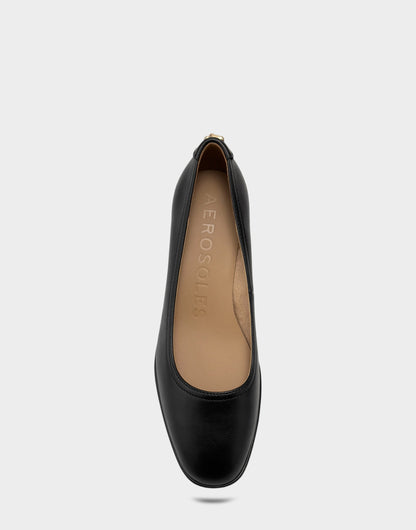 Aerosoles Dress Wedge in Black / Black
