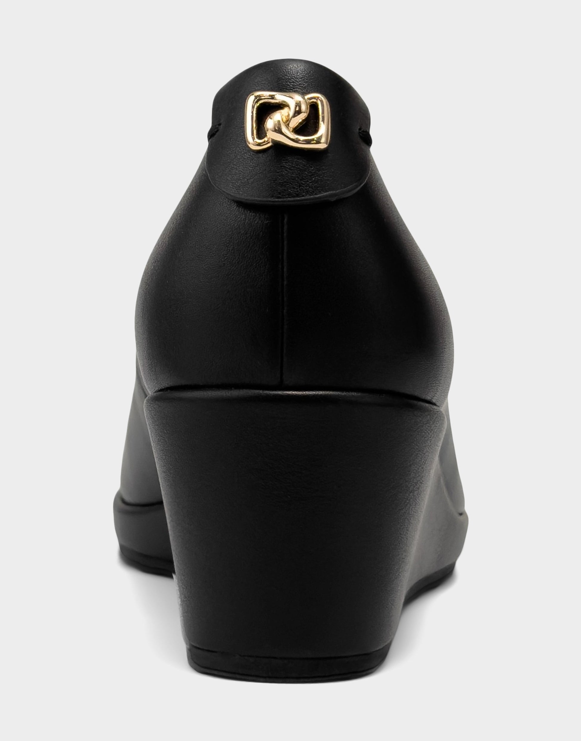 Aerosoles Dress Wedge in Black / Black