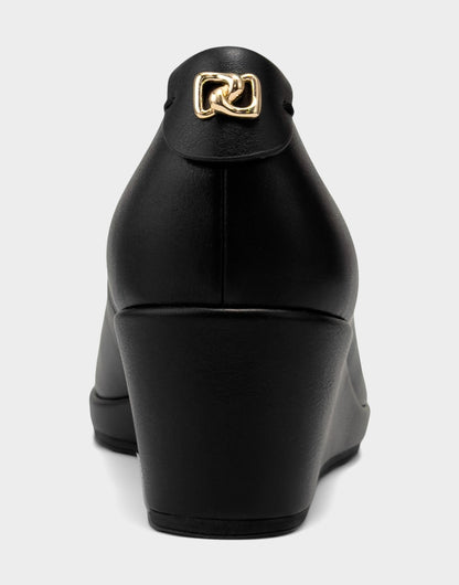 Aerosoles Dress Wedge in Black / Black