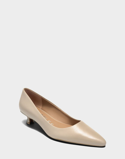 Aerosoles Kitten Heel in Dune