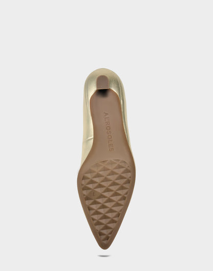Aerosoles Kitten Heel in Soft Gold