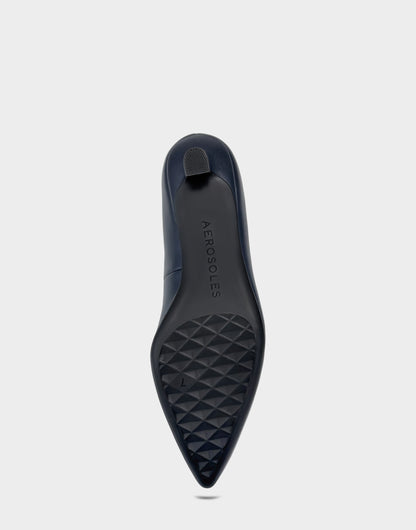Aerosoles Kitten Heel in Navy