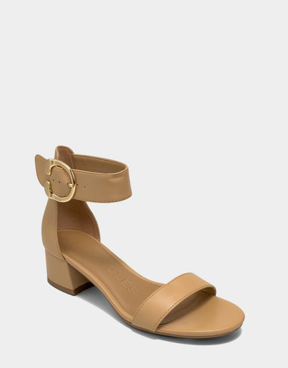 Aerosoles Low Heeled Sandal in Beige Bisque