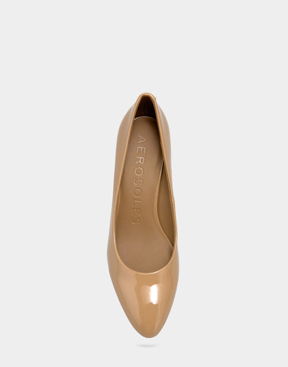 Aerosoles Pump In Beige Patent