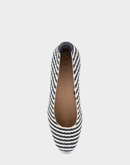 Aerosoles Wedge Heels in Eggnog/Navy Stripe
