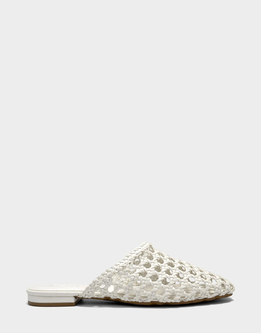 Aerosoles Dress Flat in White