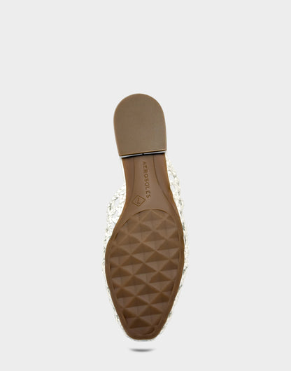 Aerosoles Dress Flat in White