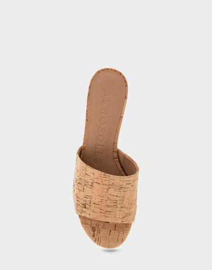 Aerosoles Heeled in Natural