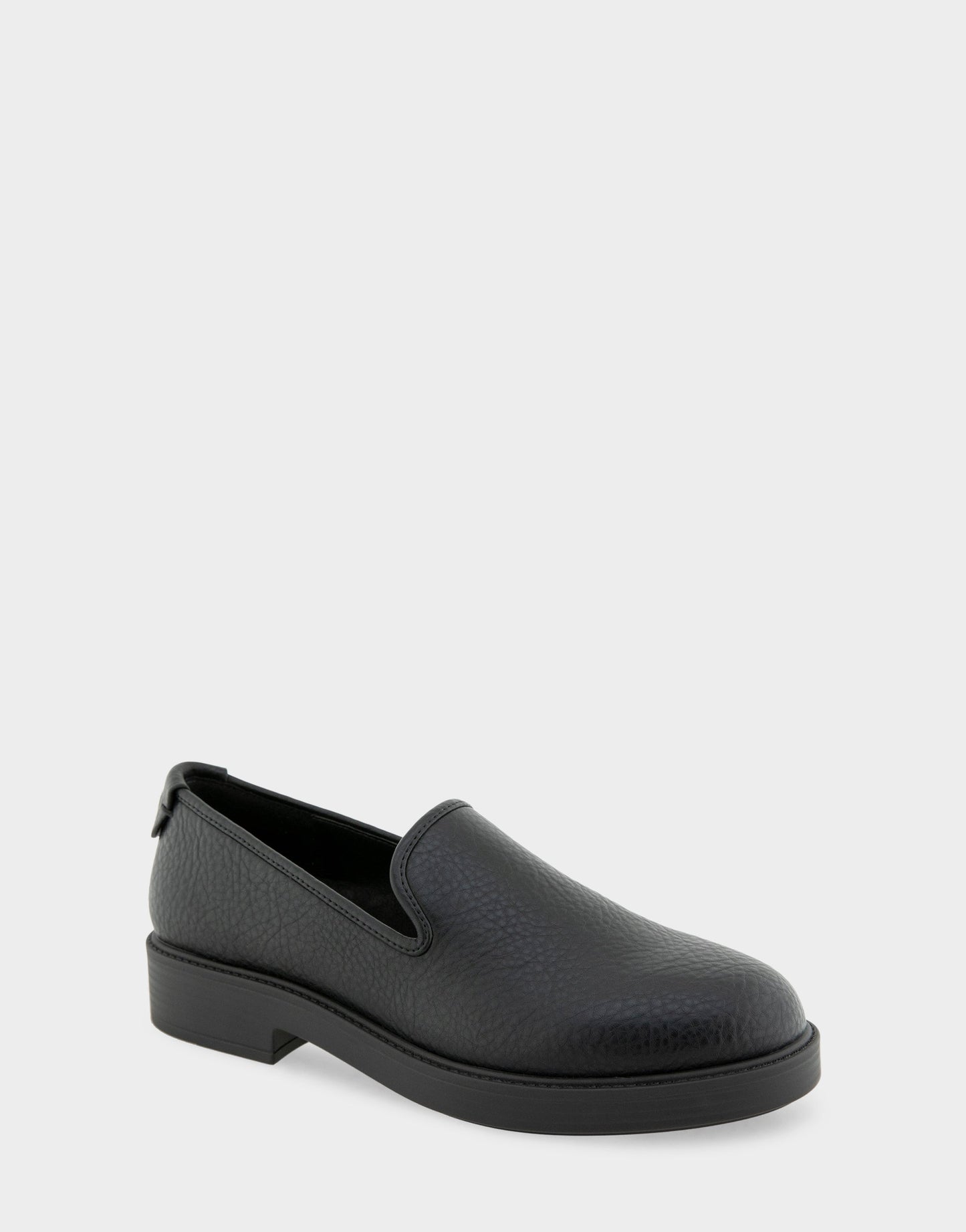 Aerosoles Tailored Loafer In Black