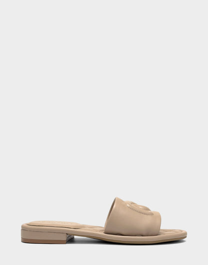 Aerosoles Flat Sandal in Natural