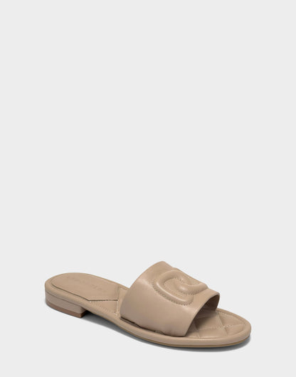 Aerosoles Flat Sandal in Natural
