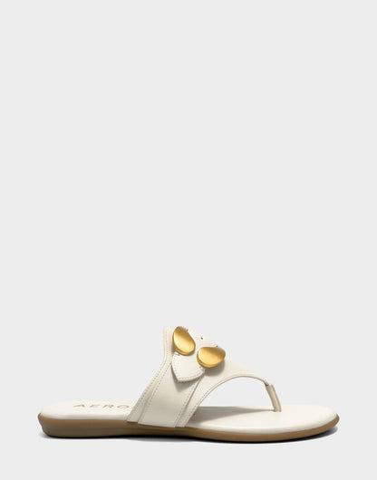Aerosoles Flat Sandal in Cream