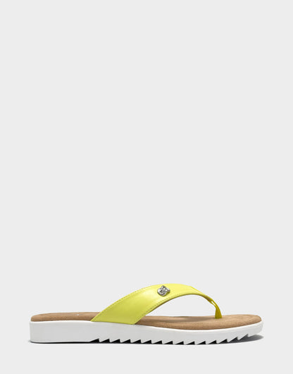 Aerosoles Sandal in Yellow