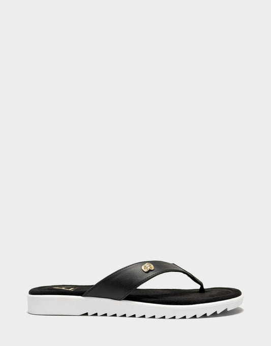 Aerosoles Sandal in Black