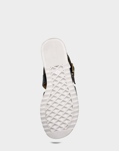 Aerosoles Fisherman Sandal in Black