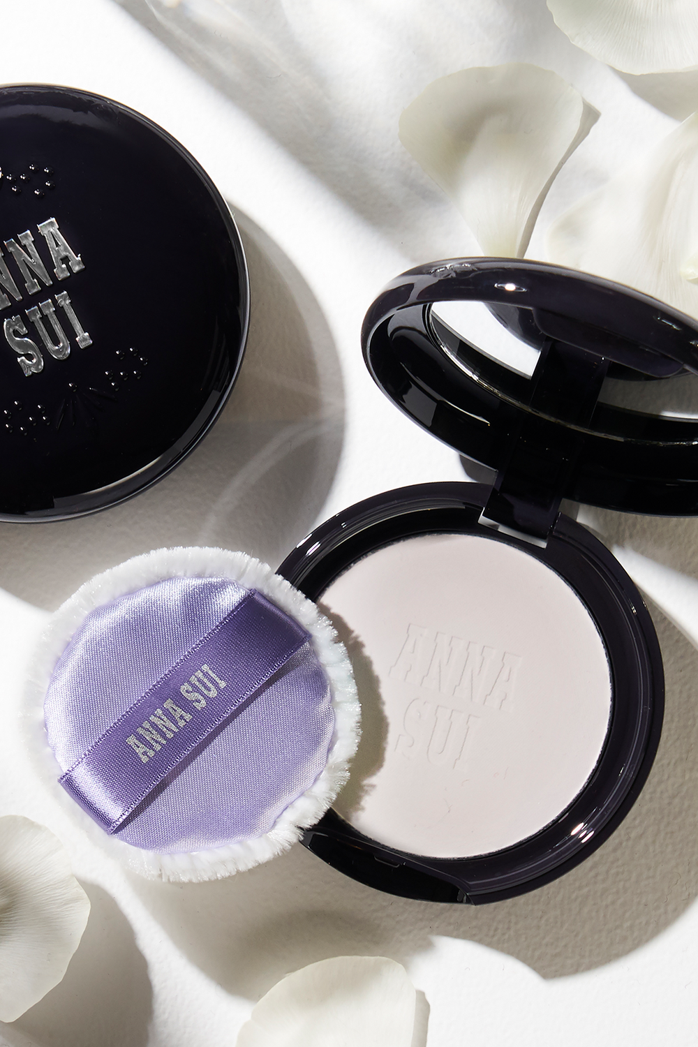 Brightening Powder Compact - Anna Sui US