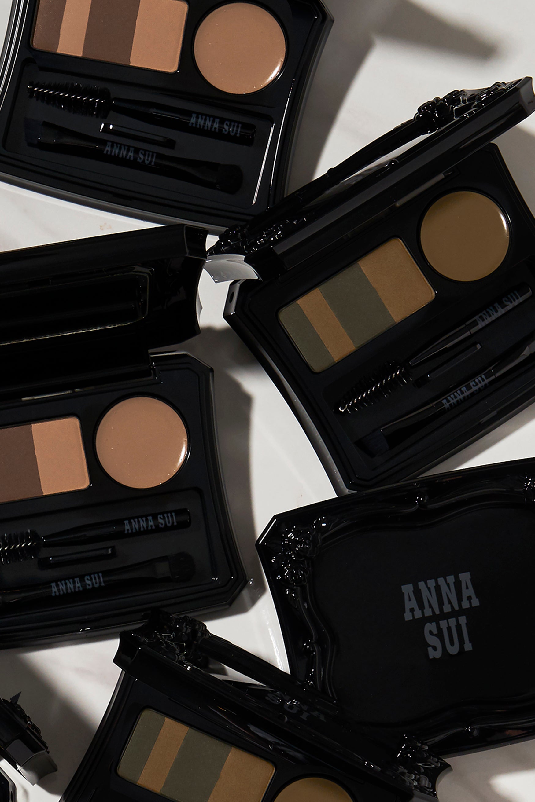 Eyebrow Compact - Anna Sui Discount