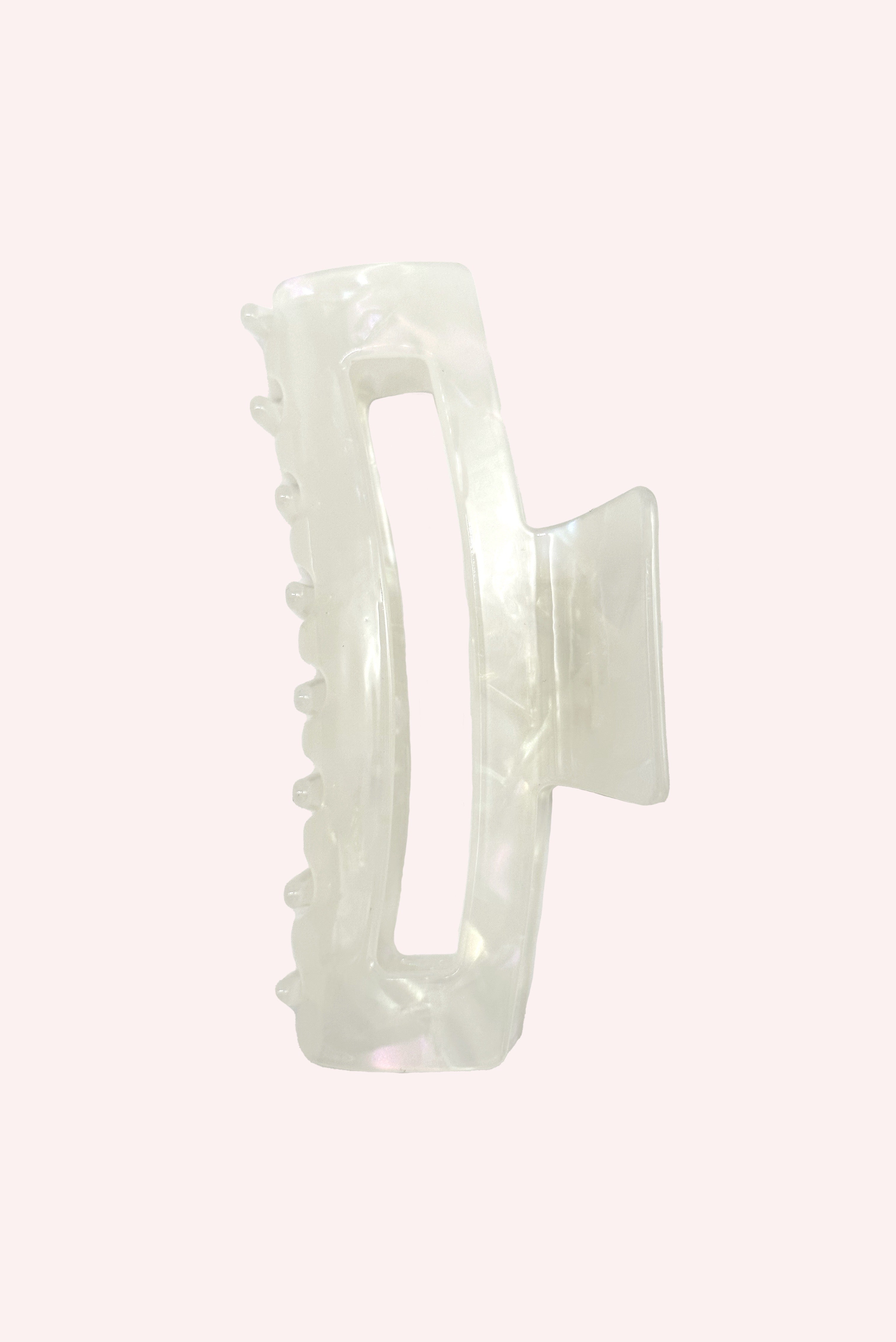 Jumbo Peek-a-Boo Clip Ivory - Anna Sui Discount